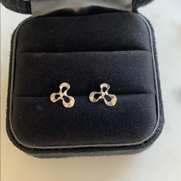 PT950 earrings with small diamonds - Picture 1 of 6